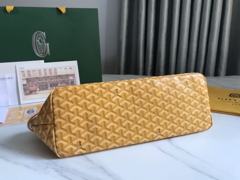 Goyard Pet Bags